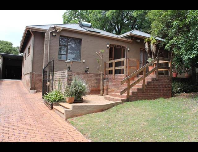 3 BEDROOM HOUSE FOR SALE IN KENSINGTON